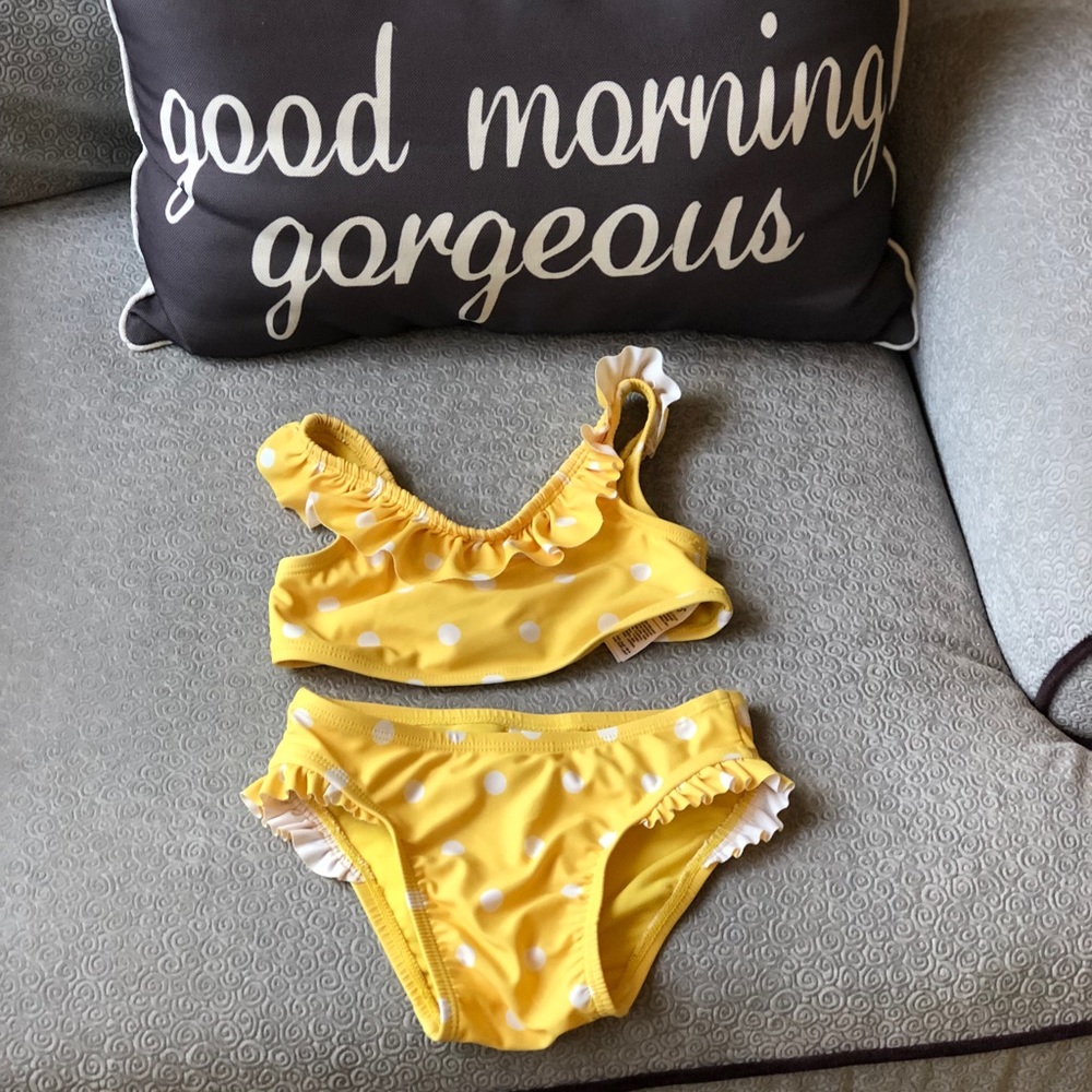 3 super cute Old Navy swim suits